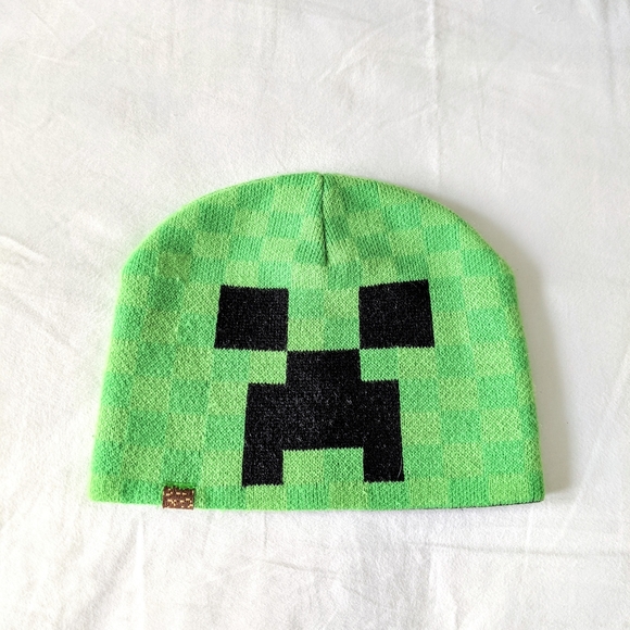 JINX Minecraft Creeper Pom Knit Beanie Youth Fit Green